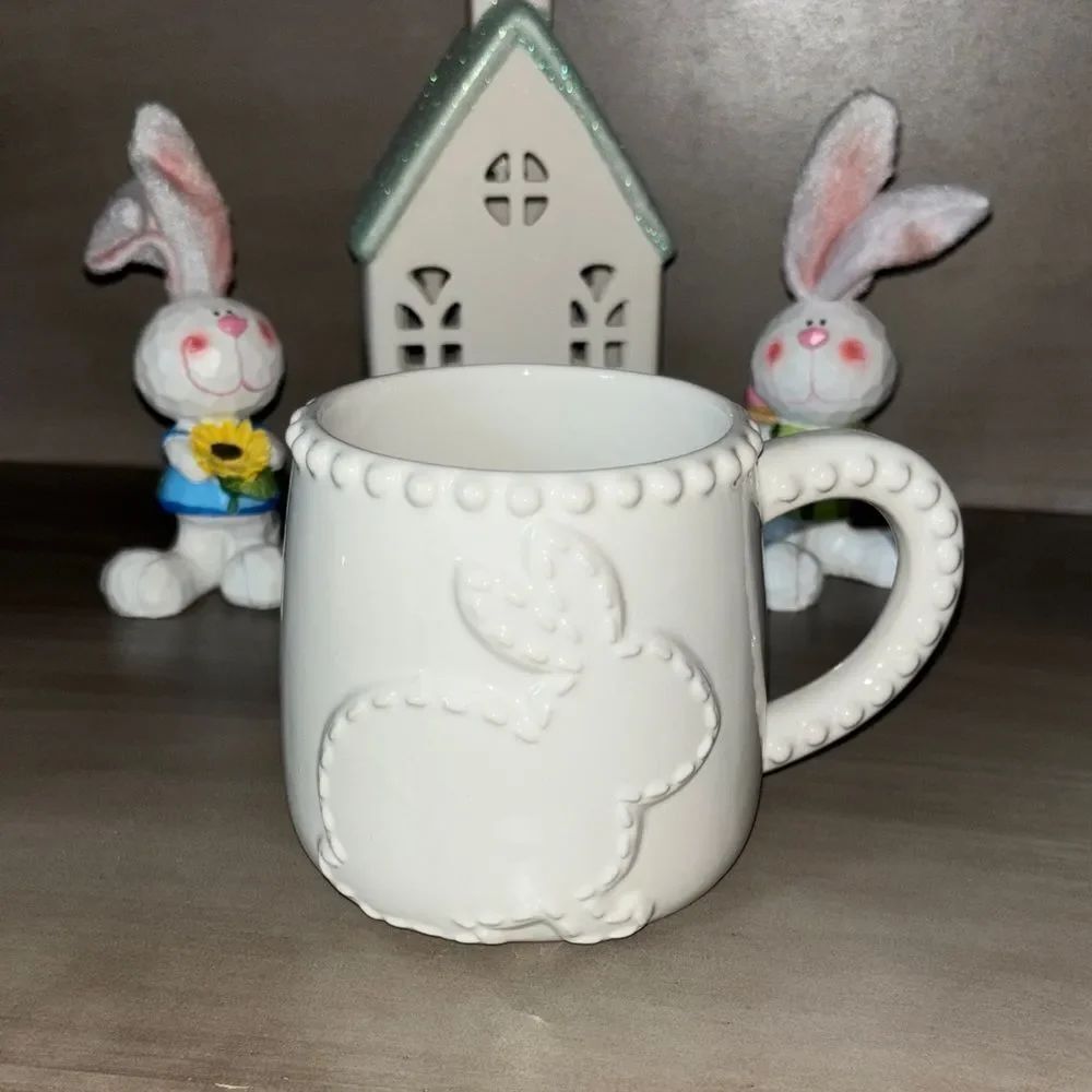 HAPPY GO FLUFFY MUG